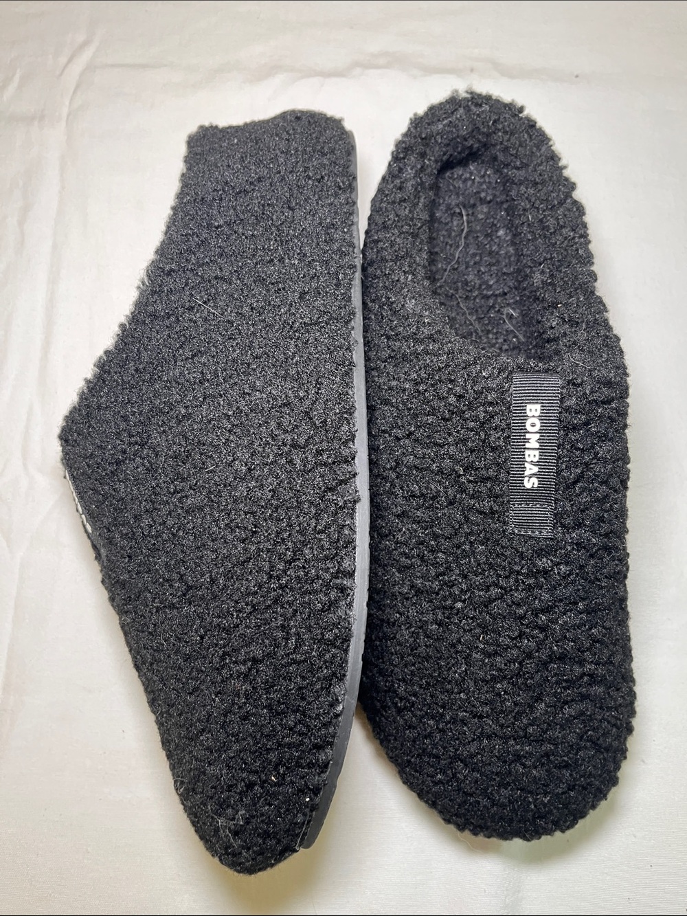 Bombas Black Sherpa Slip-On Comfort Loafers - Picture 9 of 12